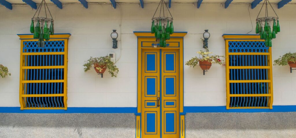 maison traditionnelle de la zone du café en Colombie